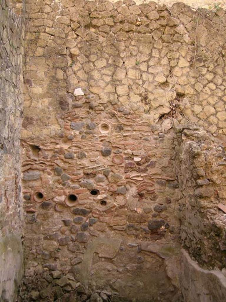 A close up of a rock
Description generated with very high confidence